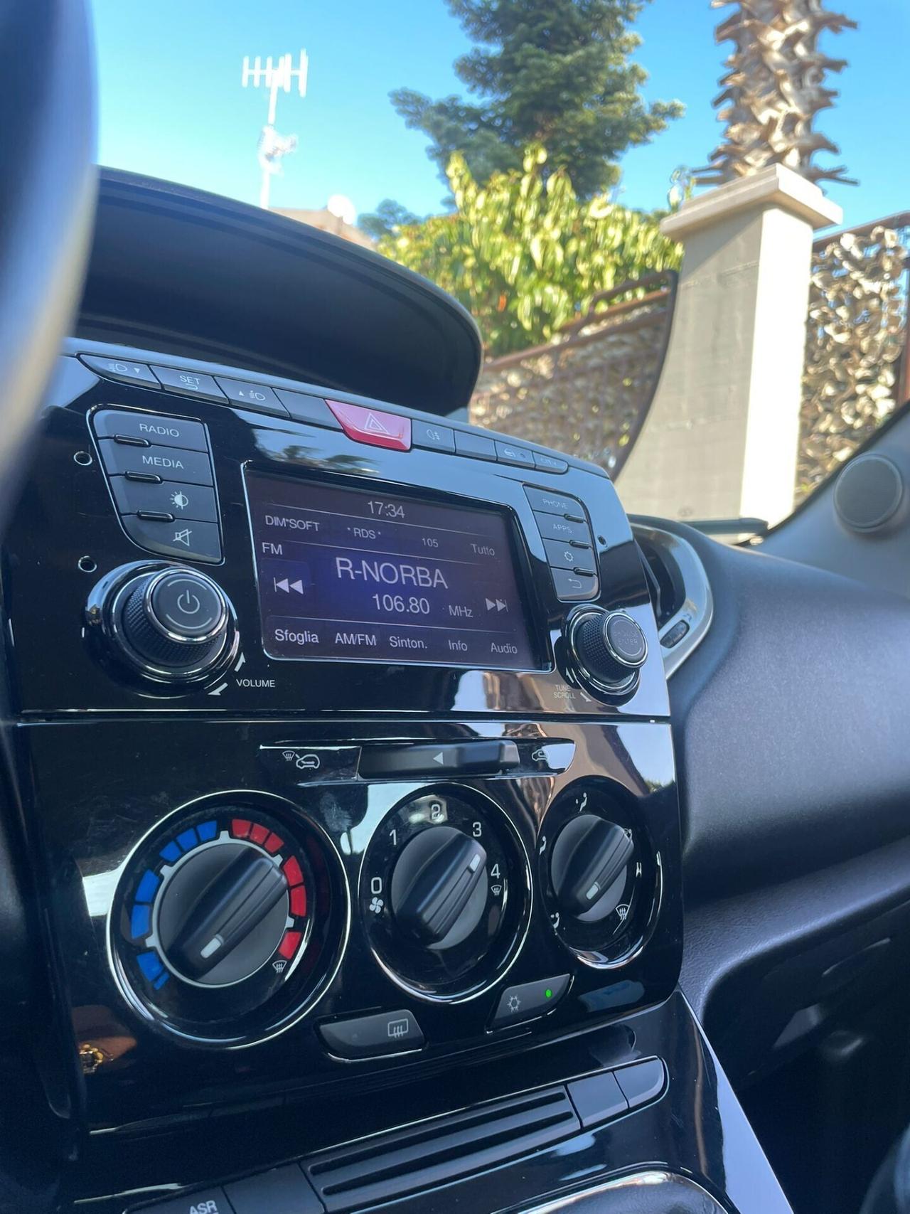 Lancia Ypsilon 1.2 69 CV 5 porte Gold
