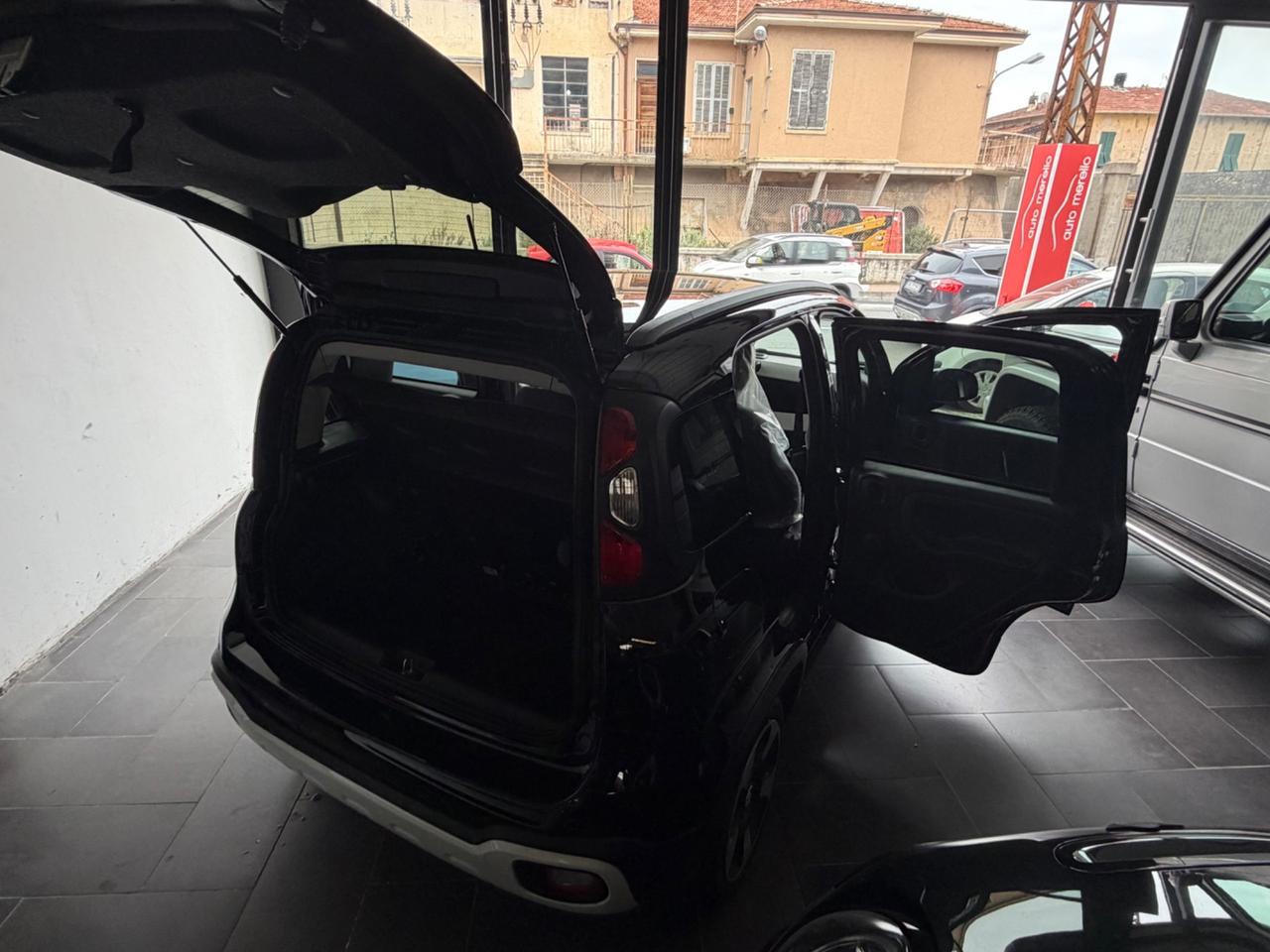 Fiat Panda Pandina 1.0 FireFly 65 CV Hybrid Cross