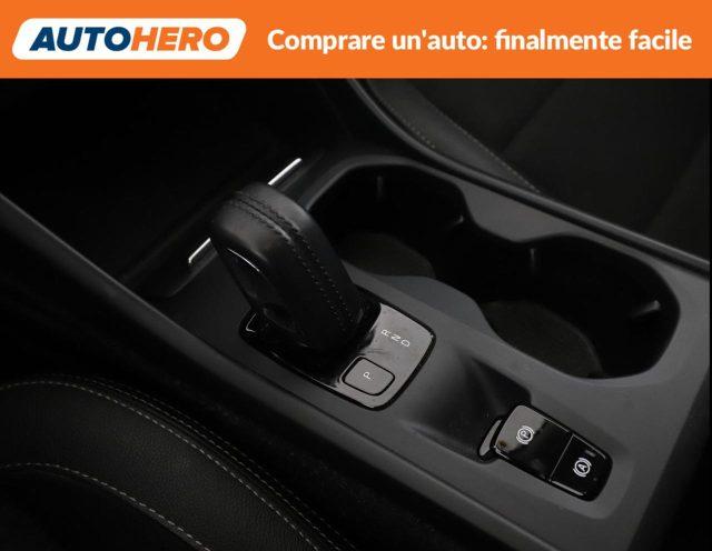 VOLVO XC40 T3 Geartronic Business Plus