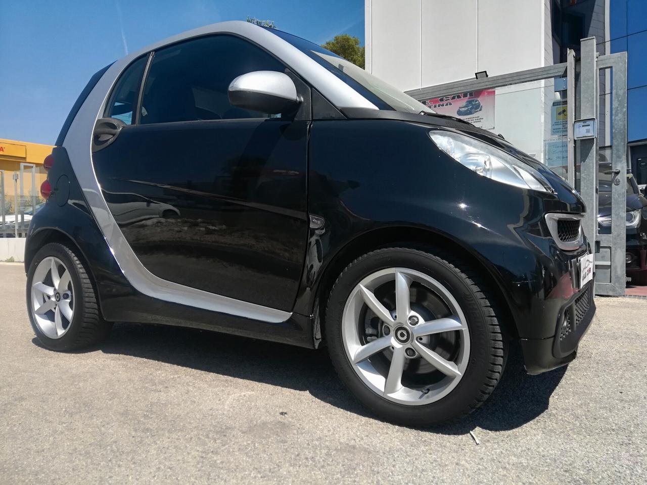 SMART - Fortwo - 800 40 kW coupé pure cdi - ADATTA NEOPATENTATI