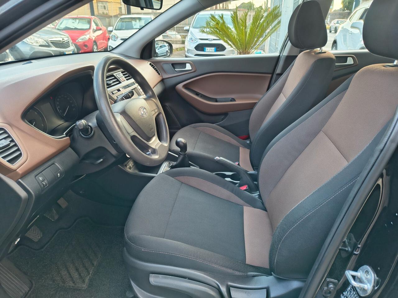 HYUNDAI I20 1.2 GPL UNICOPROPRIETARIO ANNO 2017