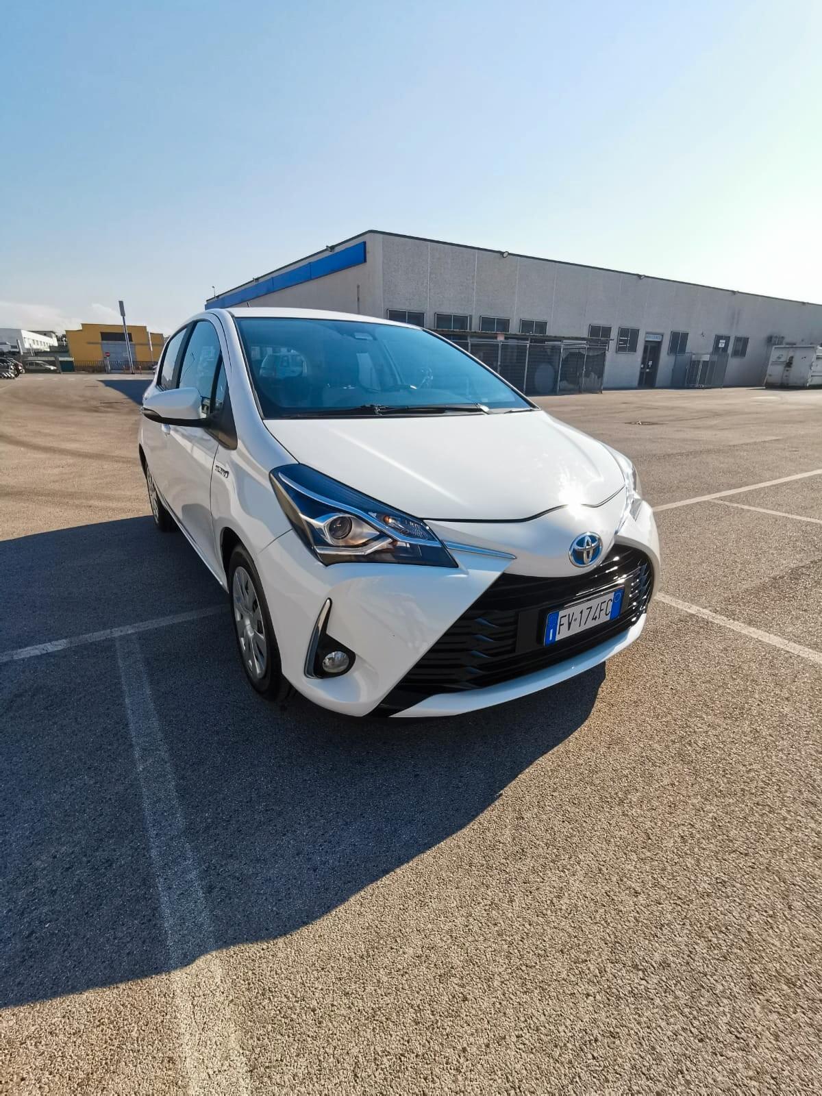 Toyota Yaris 1.5 Hybrid 5 porte Active 2019