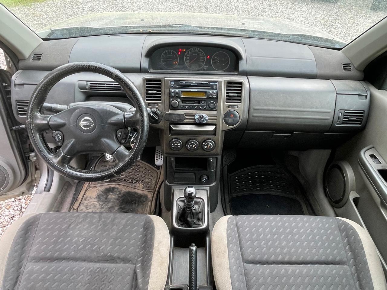 Nissan X-Trail 2.2 dCi Urban