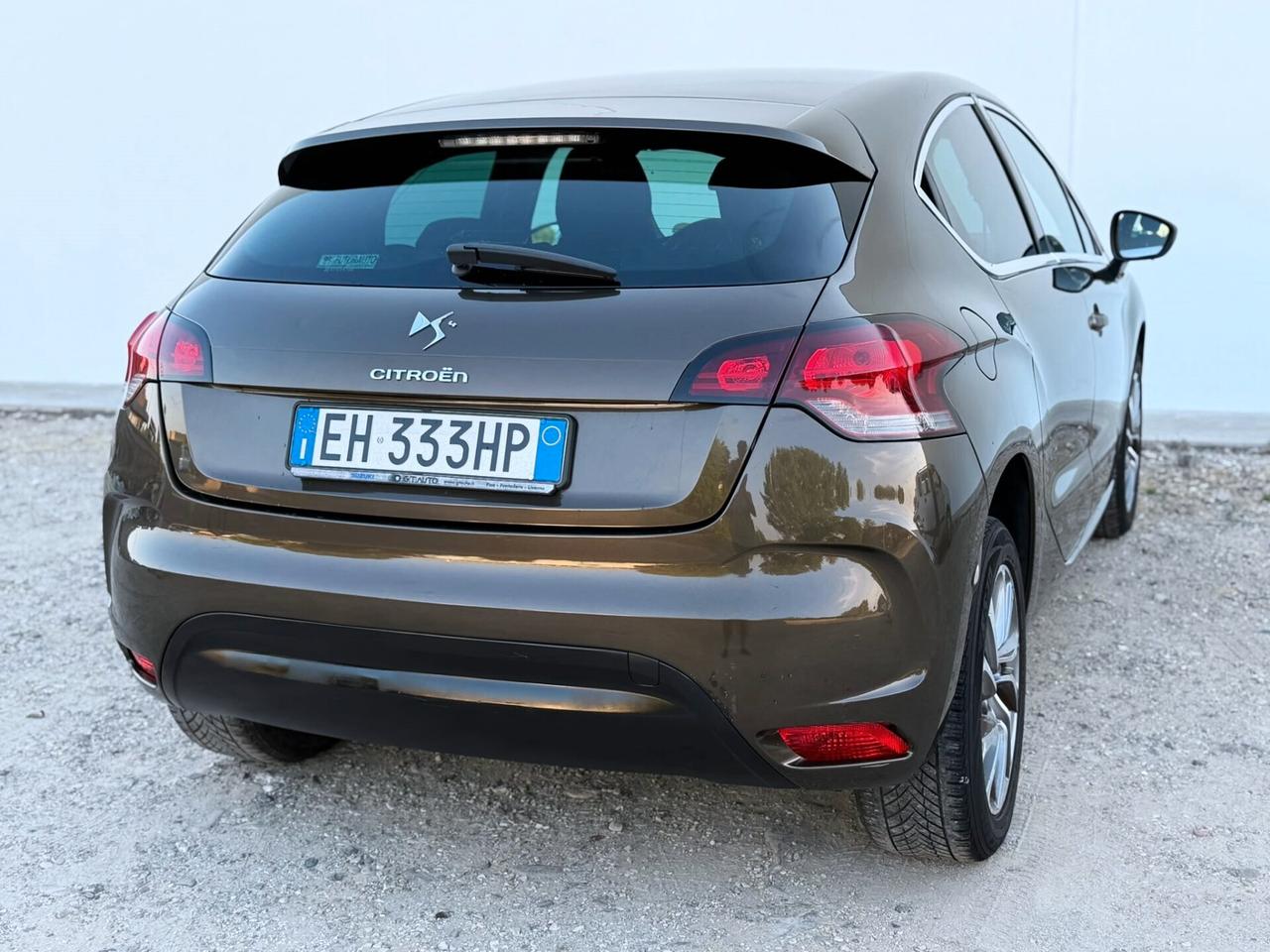 DS4 1.6 e-HDi Berlina 110cv 145000KM