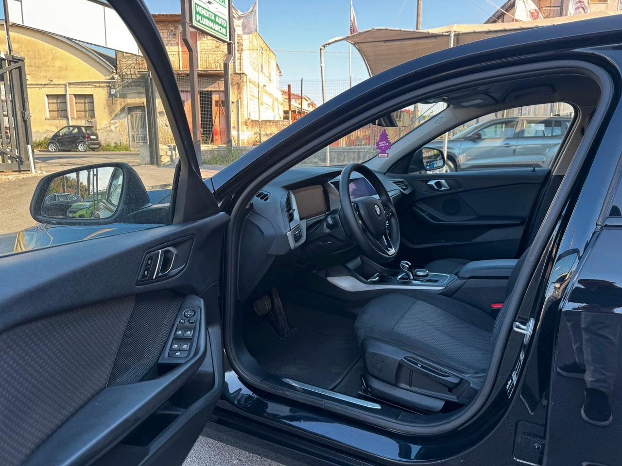 Bmw 116 116d 5p. Advantage
