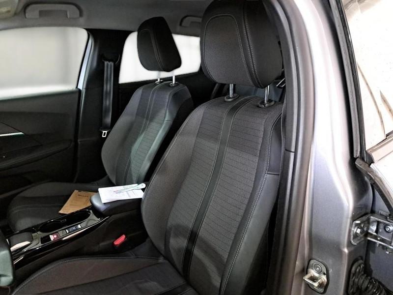 PEUGEOT 2008 BLUEHDI 130 EAT8 ALLURE S/S AUT. CROSSOVER