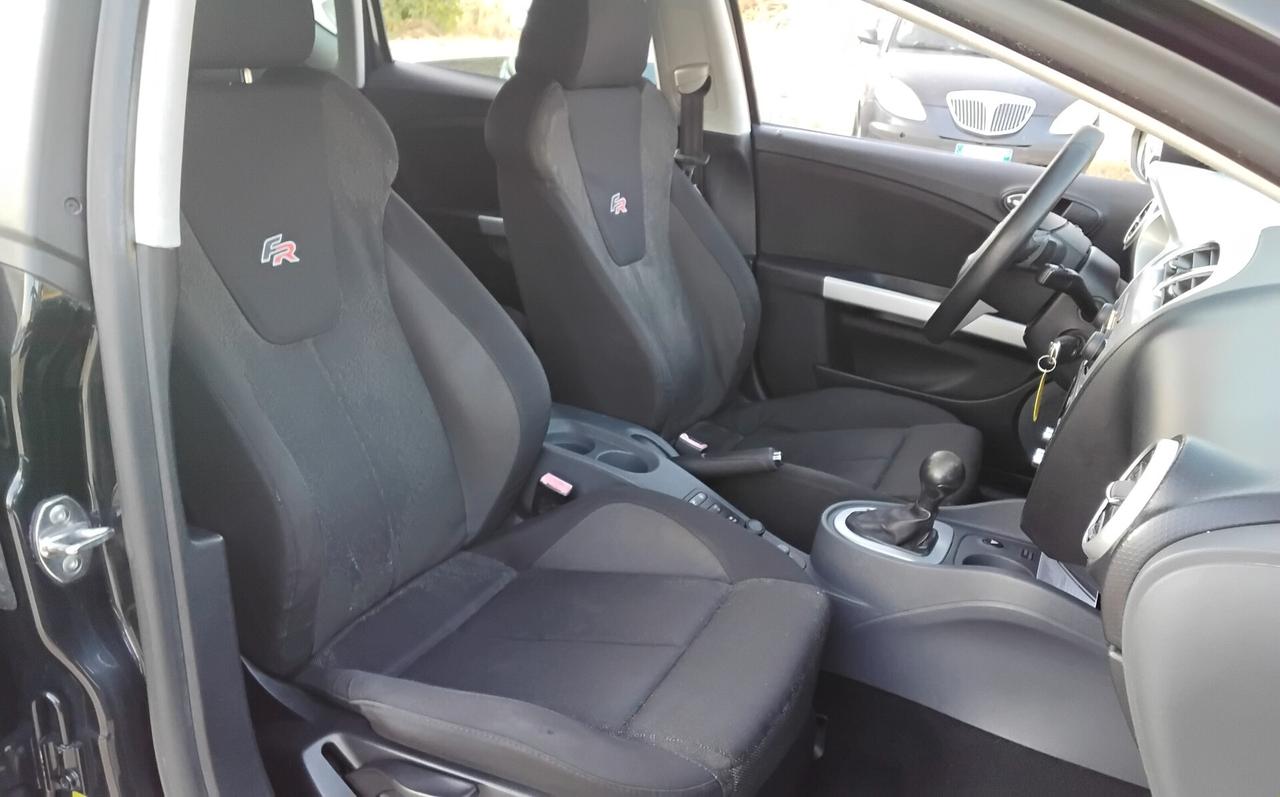 Seat Leon 2.0 TDI DPF DSG Style (MY09)