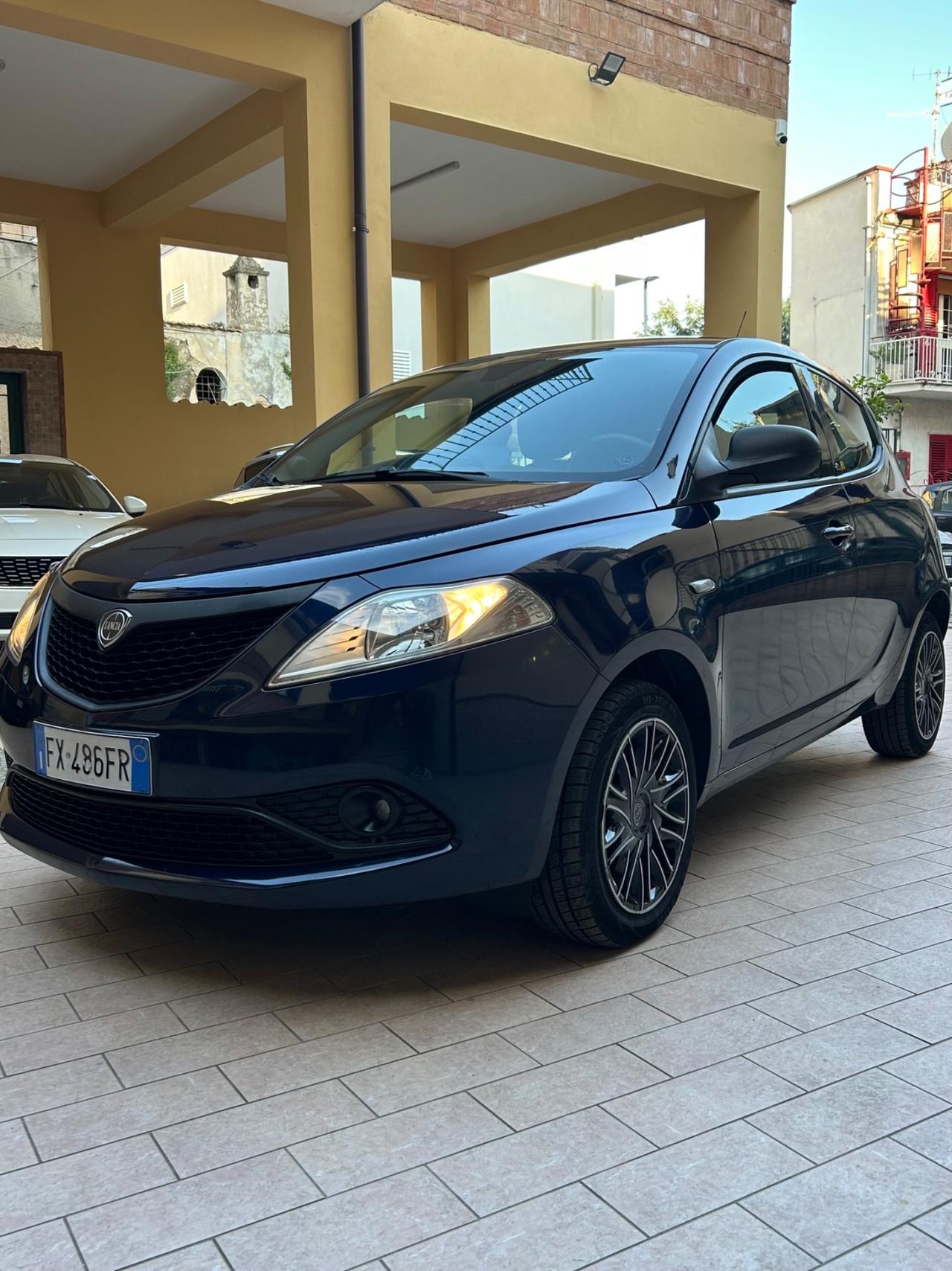 Lancia Ypsilon 1.2 69 CV 5 porte GPL Ecochic Gold 2019
