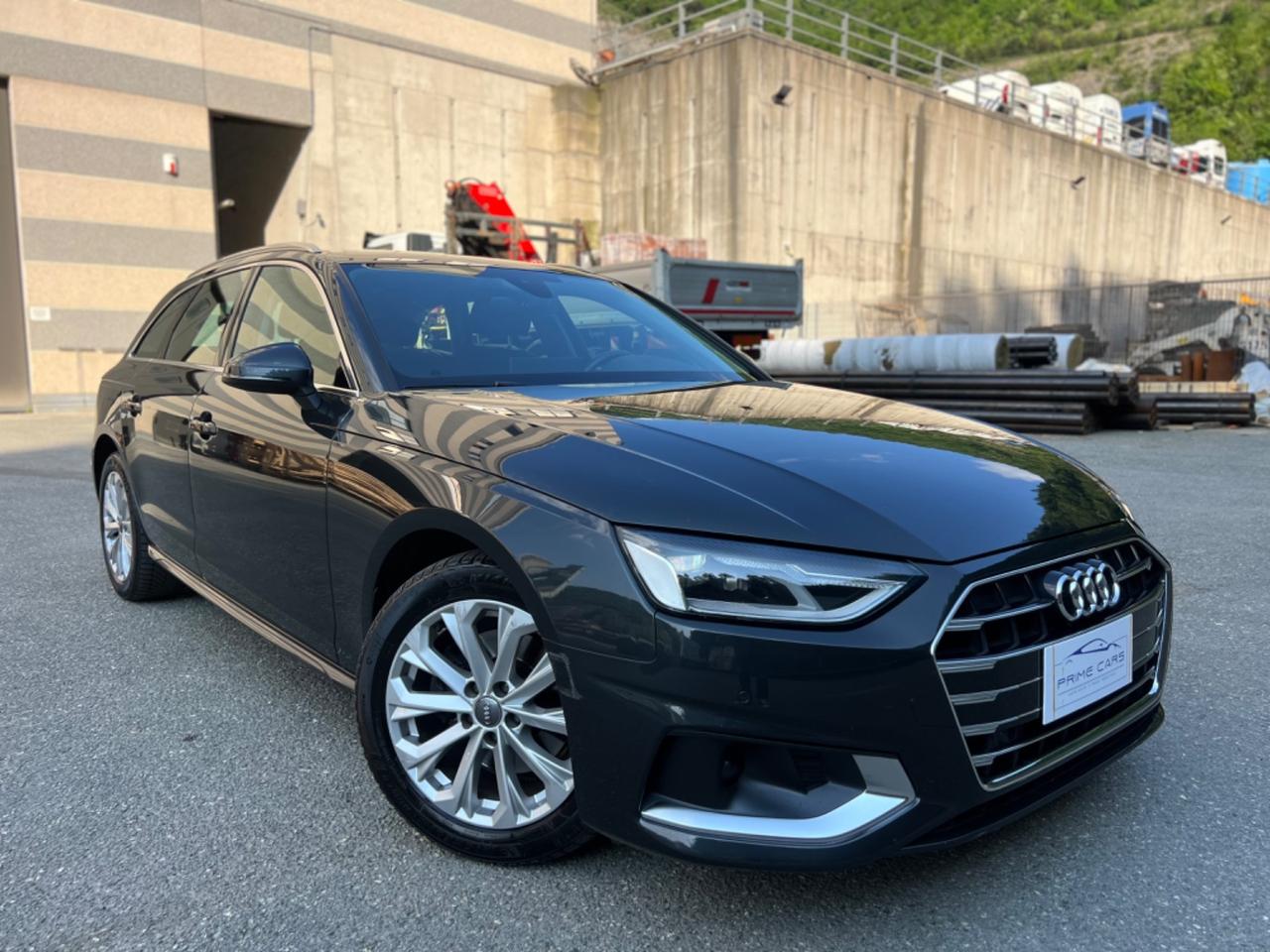 Audi A4 Avant 35 TDI 163CV S-tronic Business Advanced Perfetta
