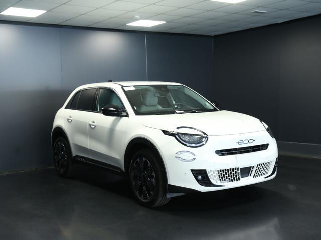 FIAT 600 Hybrid 110 CV DCT MHEV La Prima