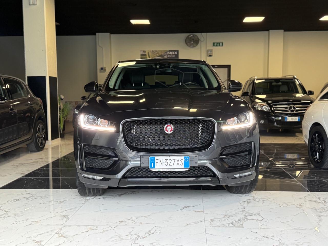 Jaguar F-Pace 2.0 D 180 CV aut. Portfolio