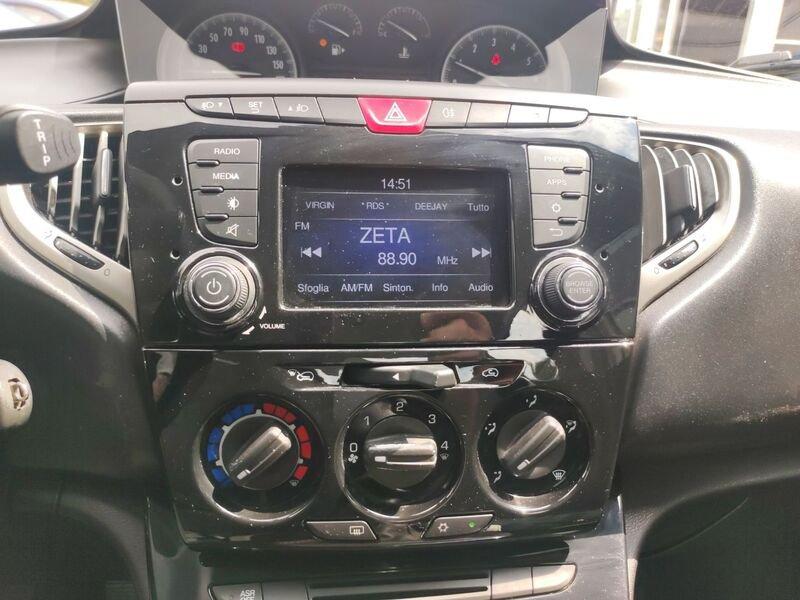 Lancia Ypsilon III 2015 1.2 Gold 69cv