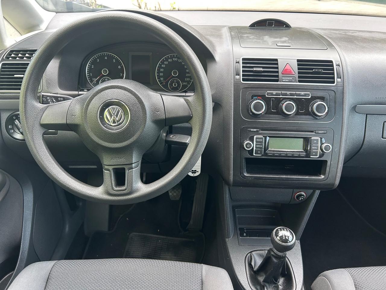 Volkswagen Touran 1.2 TSI Trendline * 7 POSTI * Neo patentati