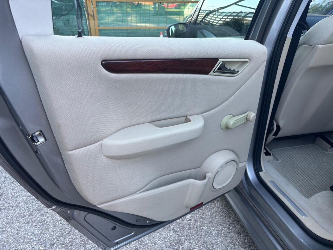 Mercedes-benz B 200 CDI AUTOMATICA