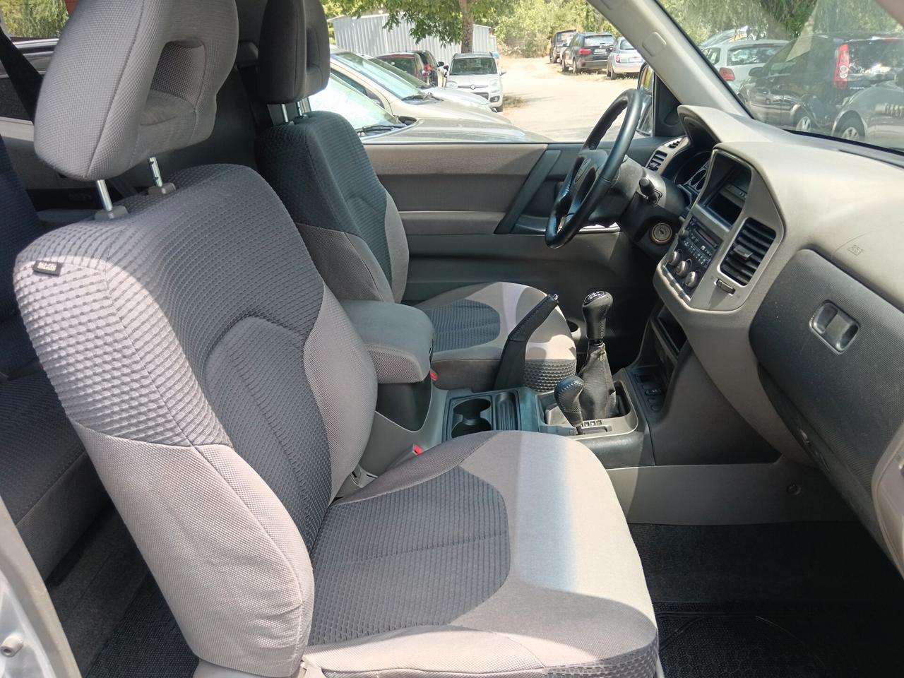 Mitsubishi Pajero 2.5 TDI 115CV 3 PORTE 4X4