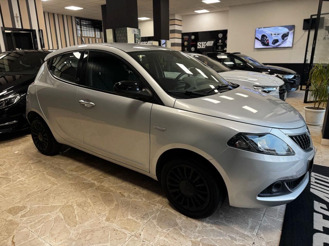 Lancia Ypsilon 1.2 69 CV 5 porte GPL Ecochic Gold