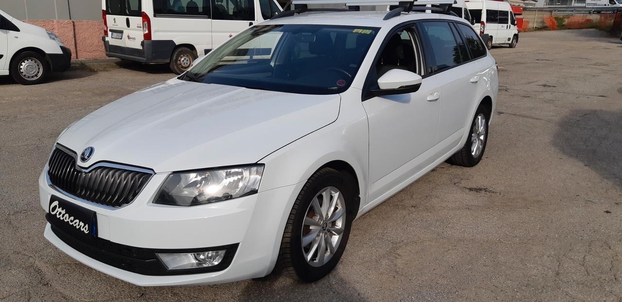 Skoda Octavia 1.6 TDI CR 110 CV DSG Wagon Executive