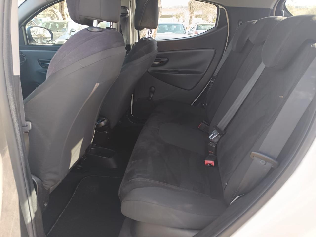 Lancia Ypsilon 2016 - 1.2 benzina Lb automobili