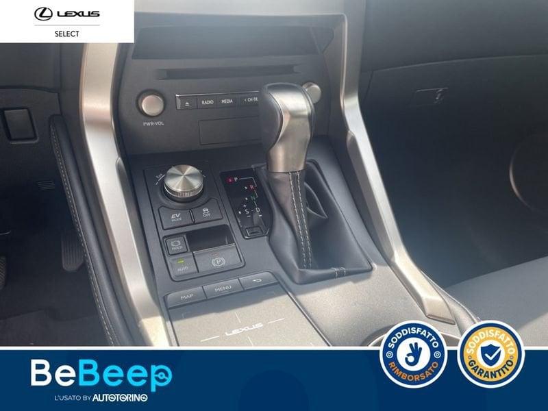 Lexus NX 300H 2.5 PREMIUM 4WD CVT