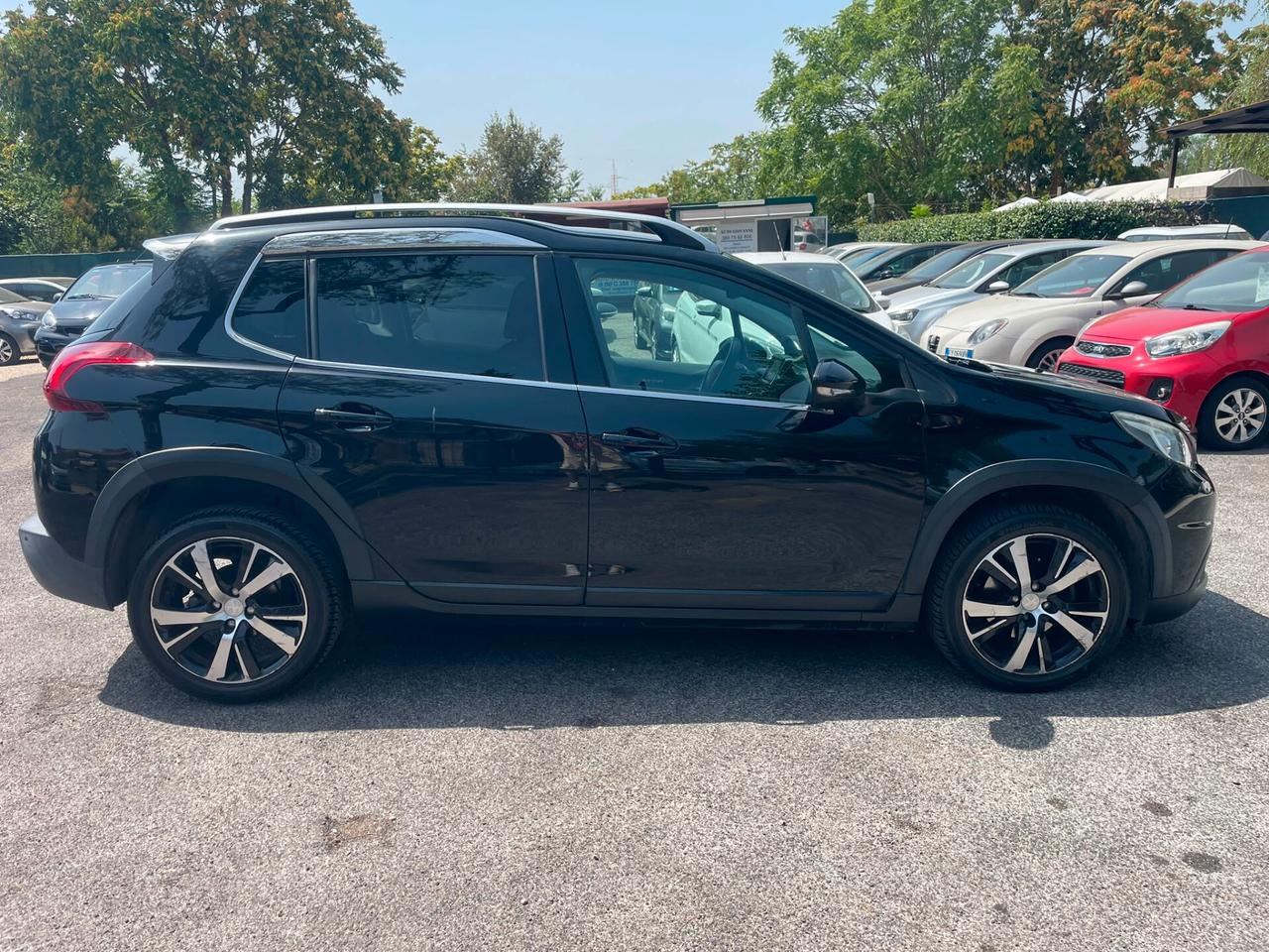 Peugeot 2008 BlueHDi 120 S&S Black Matt