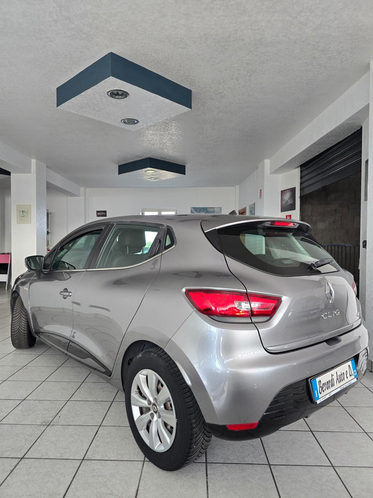 Renault Clio 1.5 dCi 90CV Costume National