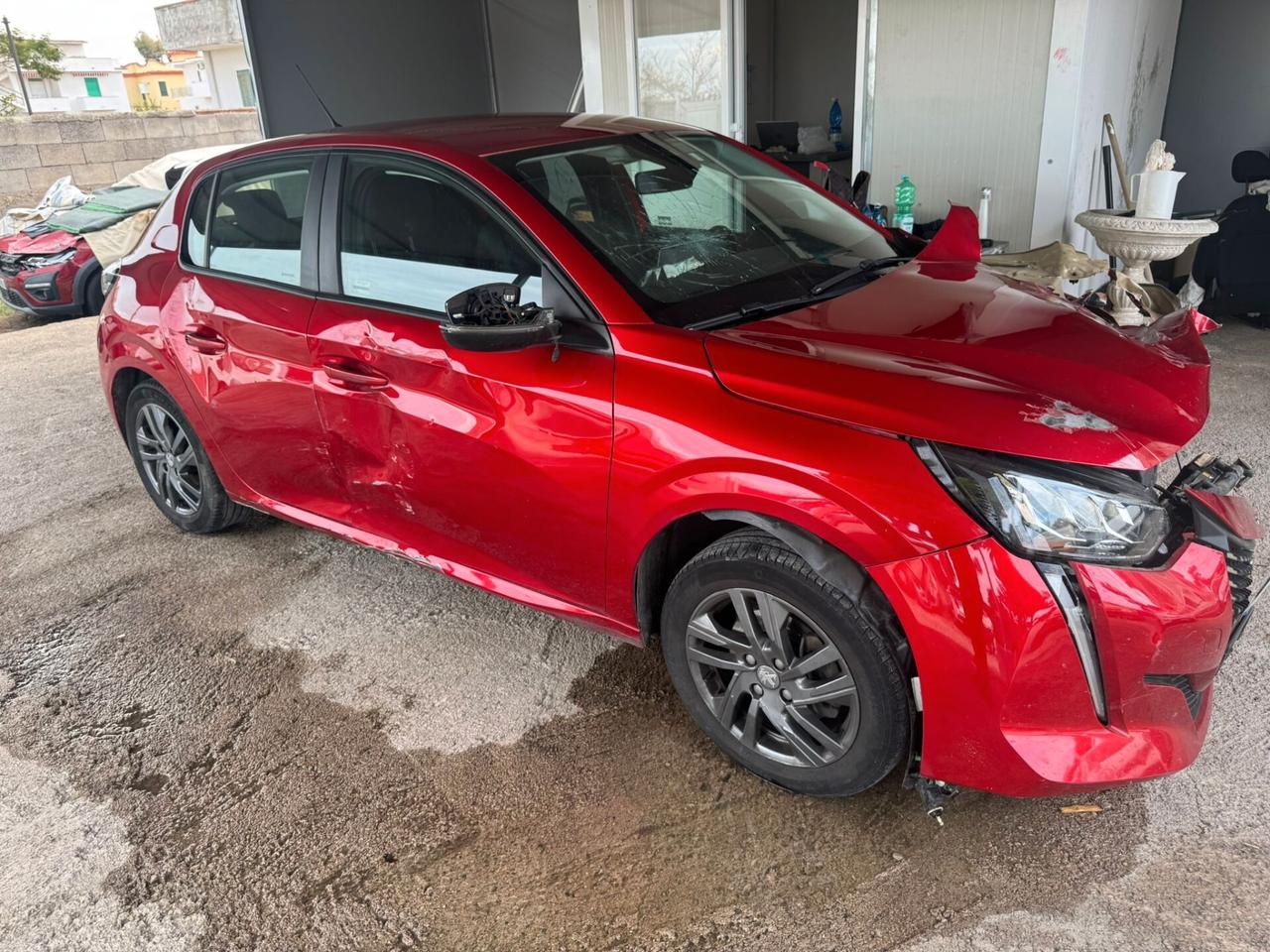 Peugeot 208 PureTech 100 Stop&Start EAT8 5 porte GT Pack sinistrato incidentato