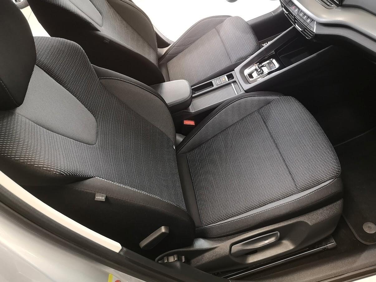 Skoda Octavia 2.0 TDI EVO SCR DSG Wagon Ambition