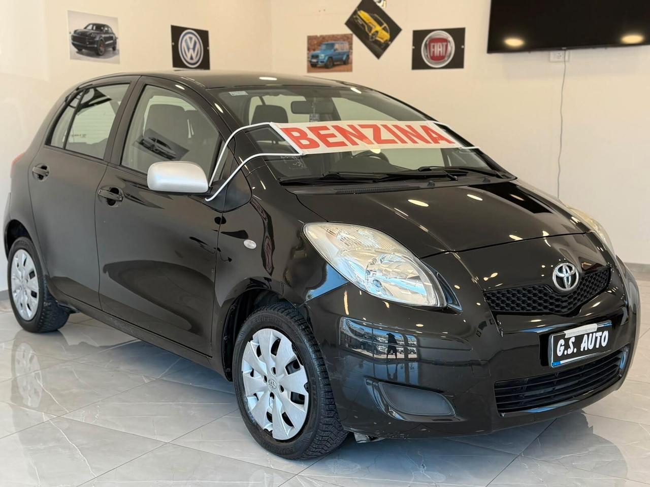 Toyota Yaris 1.3 5 porte benzina 2010