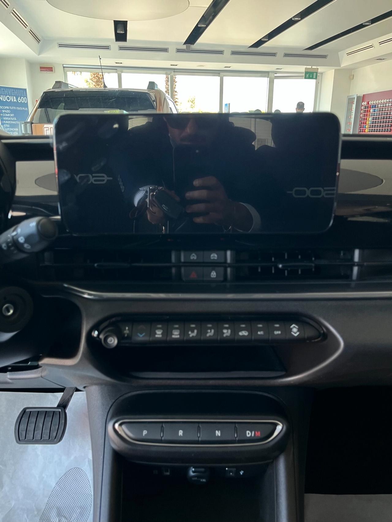 Fiat 600 Hybrid 110 CV DCT MHEV KM0