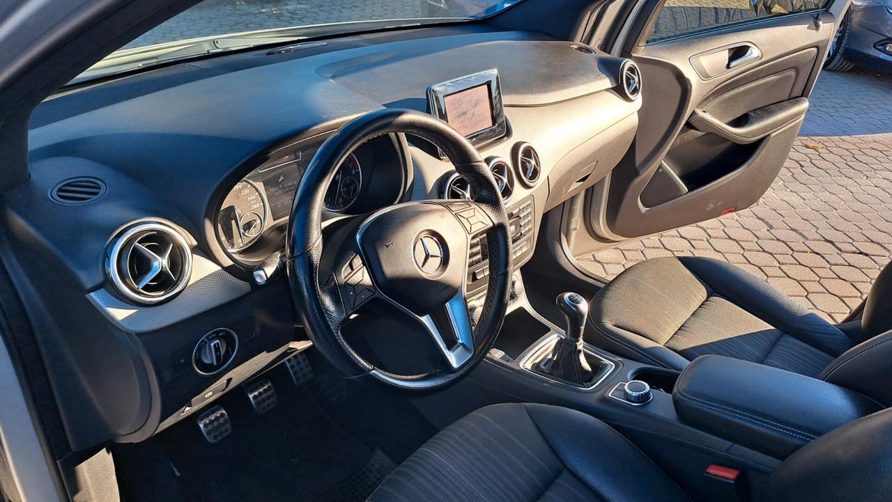 Mercedes-benz B 180 BlueEFFICIENCY Premium