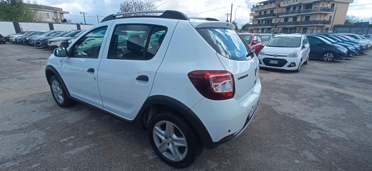 Dacia Sandero Stepway GPL DI SERIE - PRESTIGE