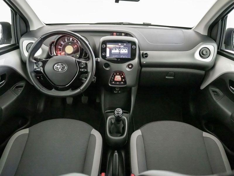 Toyota Aygo Connect 1.0 VVT-i 72 CV 5 porte x-play