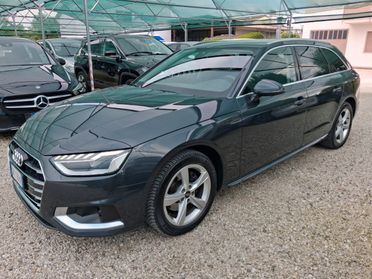 Audi A4 Avant 30 2.0 tdi mhev Business Advanced 136cv s-tronic