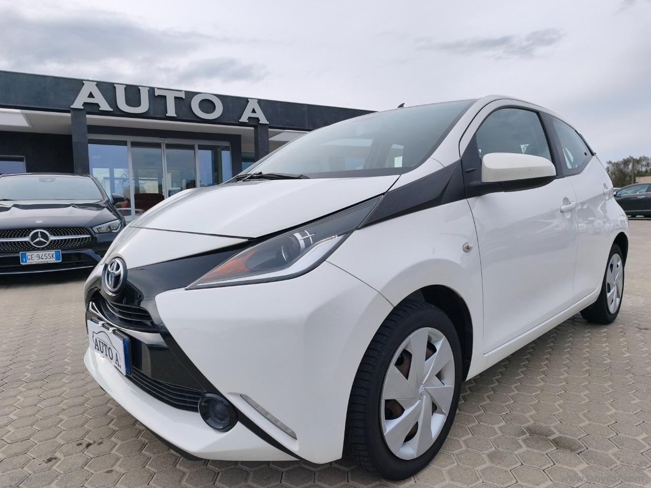 TOYOTA Aygo 1.0 VVT-i 69 CV 5p. x-pure