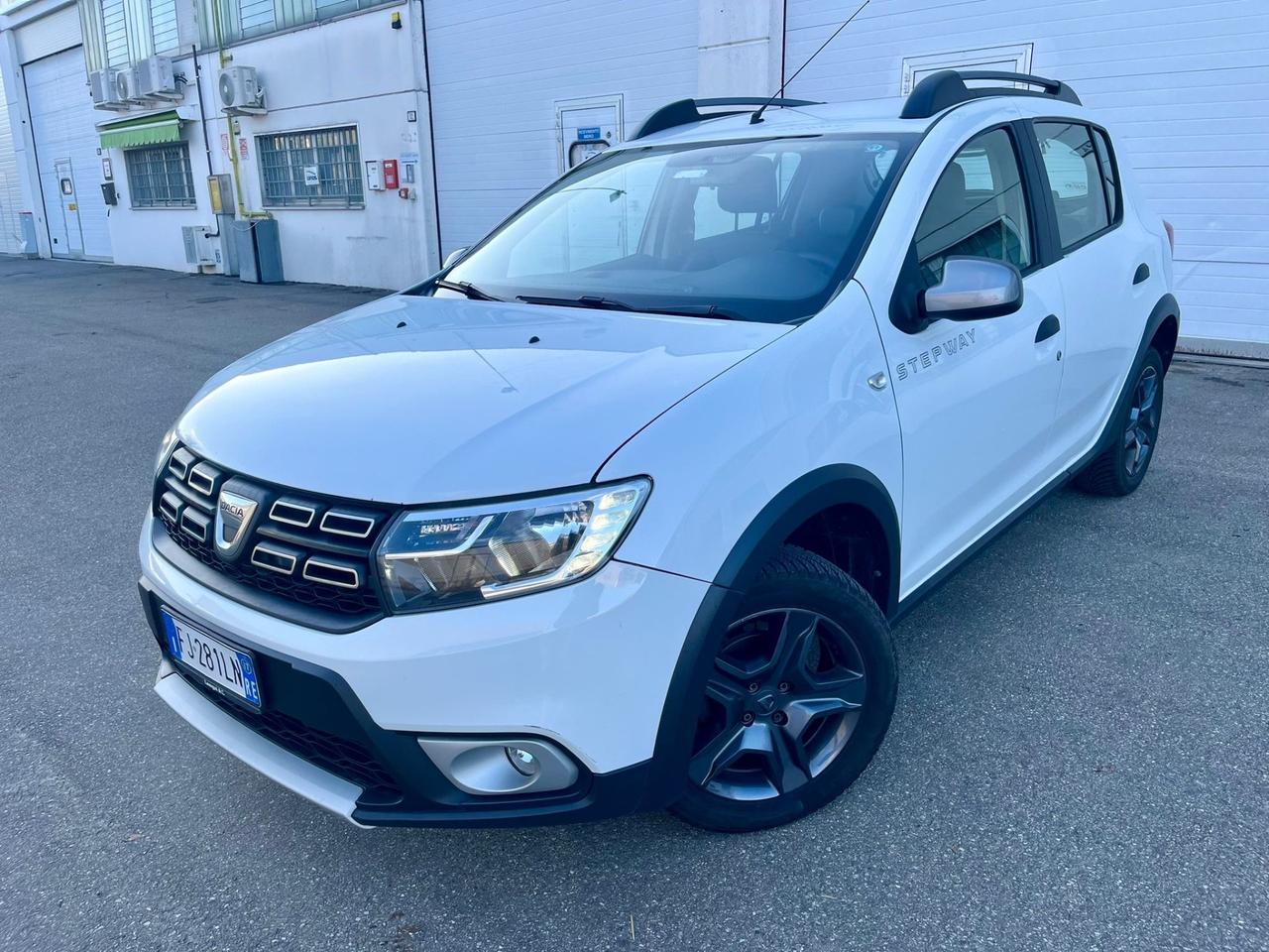 Dacia Sandero Stepway 0.9TurboGPL 2017 138.000km euro 6b perfetta