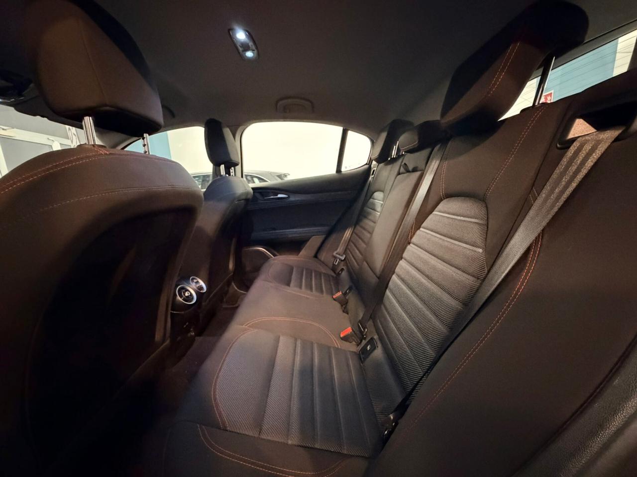 Alfa Romeo Stelvio 2.2 Turbodiesel 160 CV AT8 RWD Business 2021