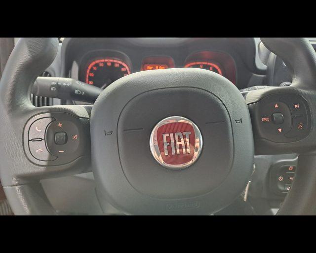 FIAT New Panda 1.0 firefly hybrid Cross s&s 70cv 5p.ti
