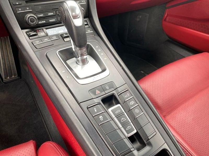 Porsche 911 Cabrio 3.0 Carrera GTS auto