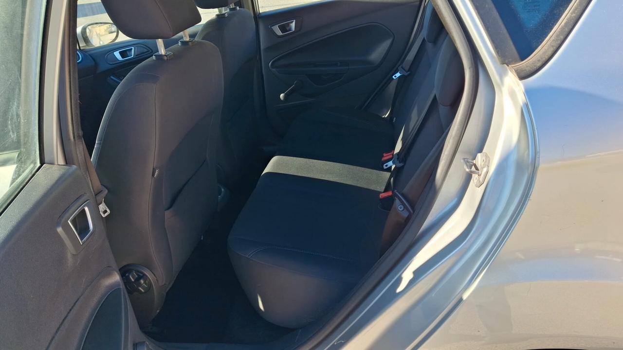 Ford Fiesta Plus 1.5 TDCi 75CV 5 porte