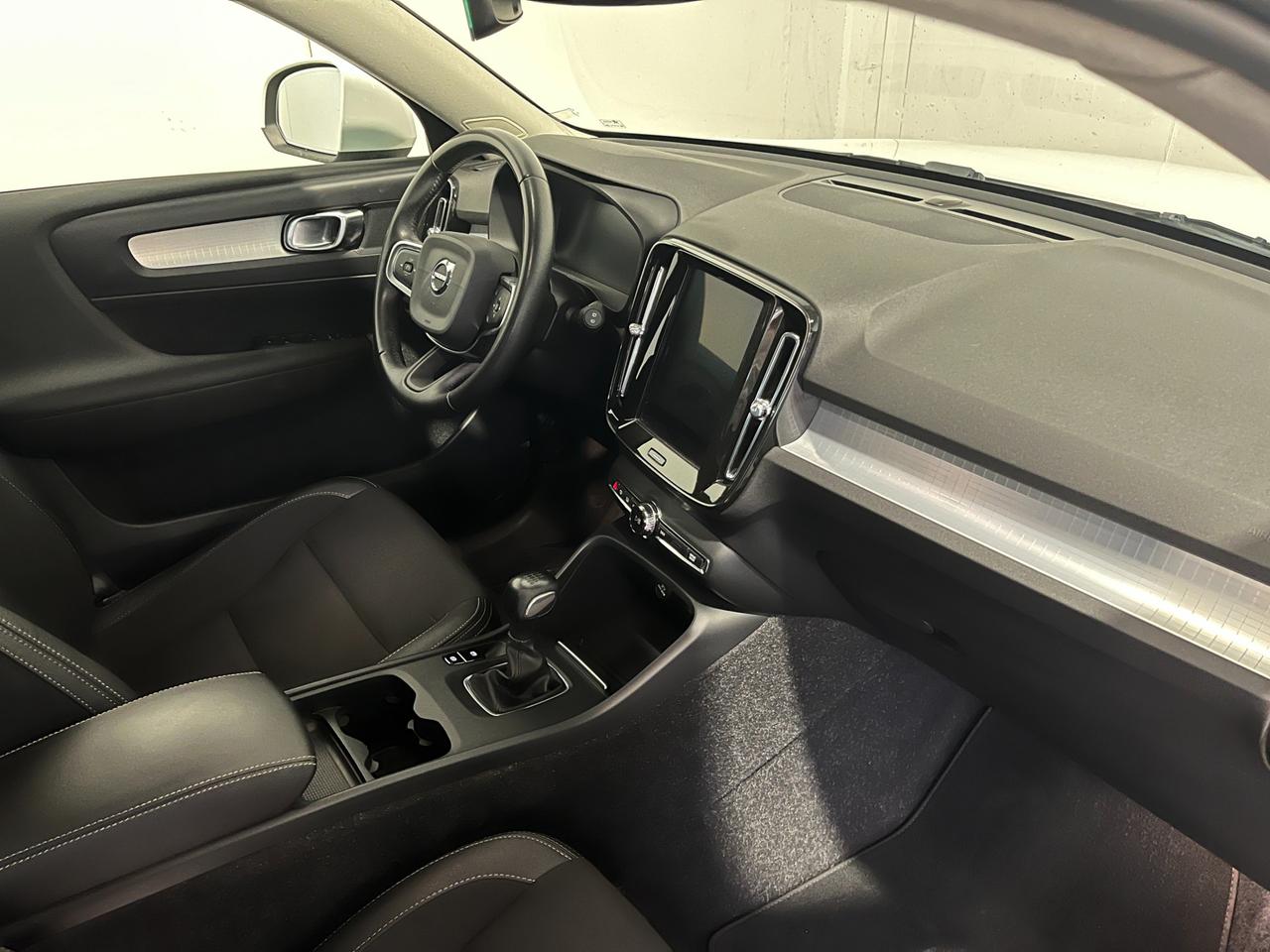 VOLVO XC40 2.0 D3 BUSINESS PLUSS