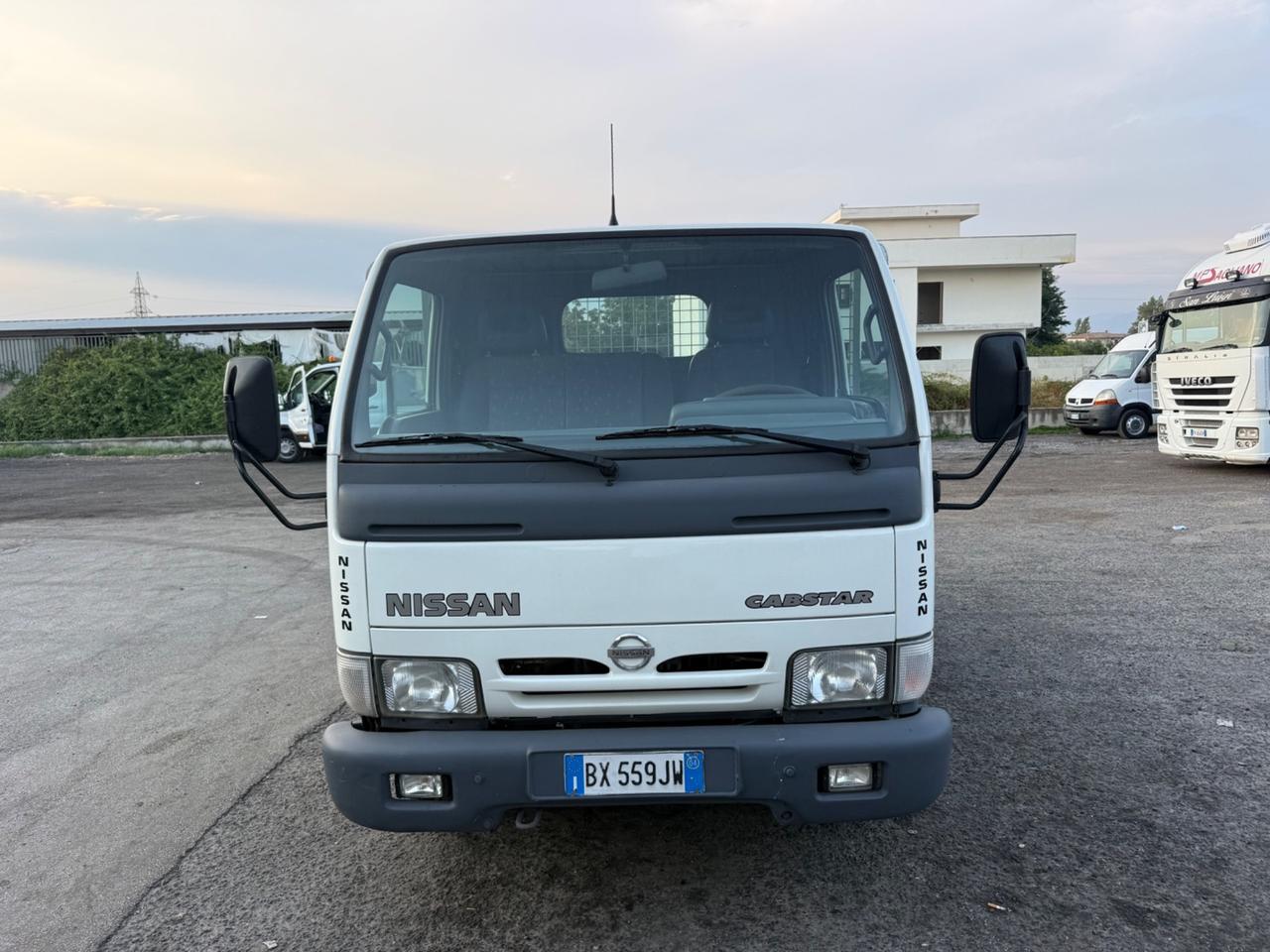 Nissan Cabstar 3.0 Diesel 120 Cv Trilaterale