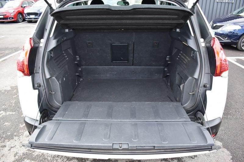 Peugeot 3008 1.6 8v HDi 115cv FAP Allure