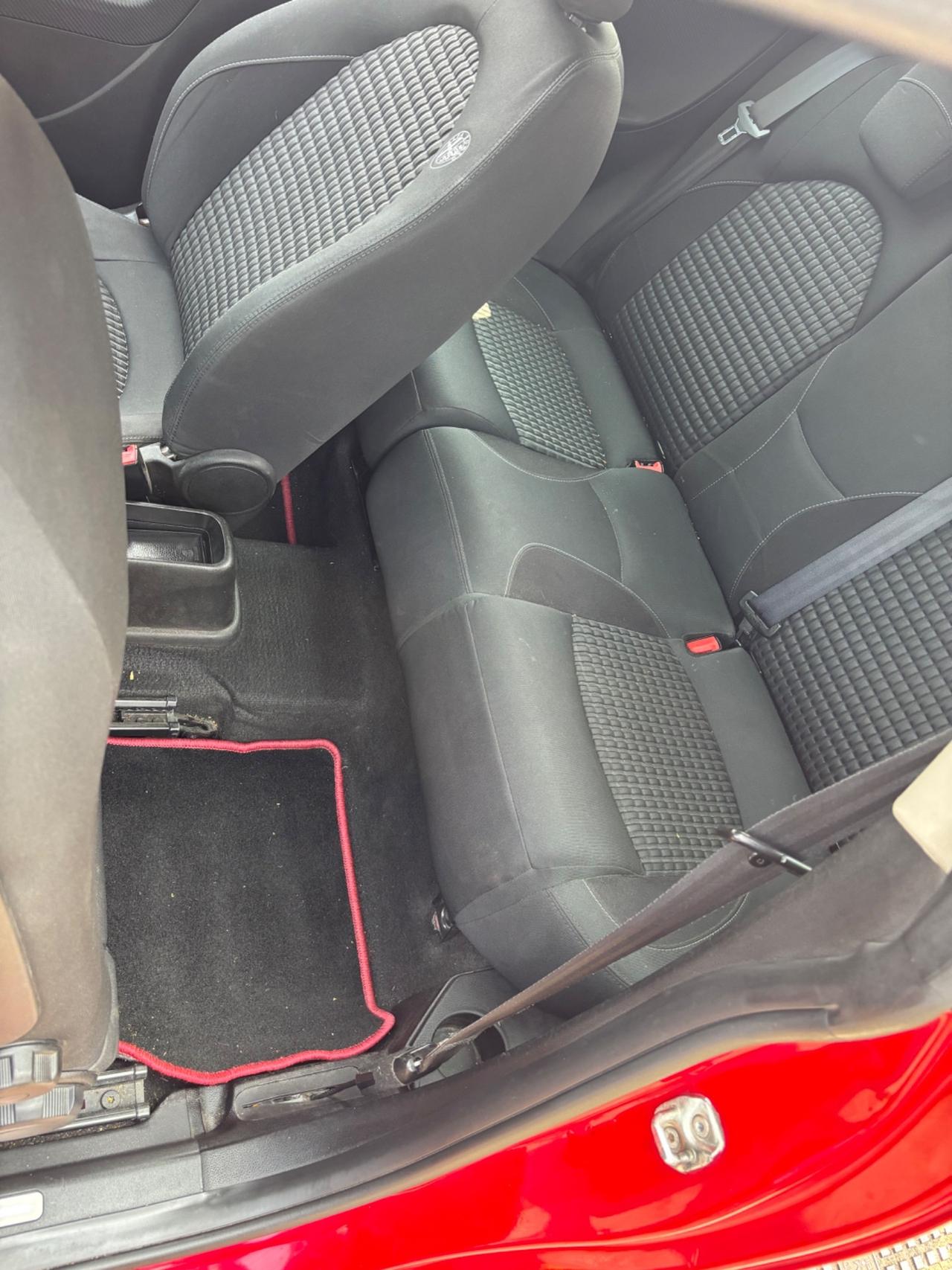 Alfa Romeo MiTo 1.6 JTDm-2 S&S Distinctive Sport Pack