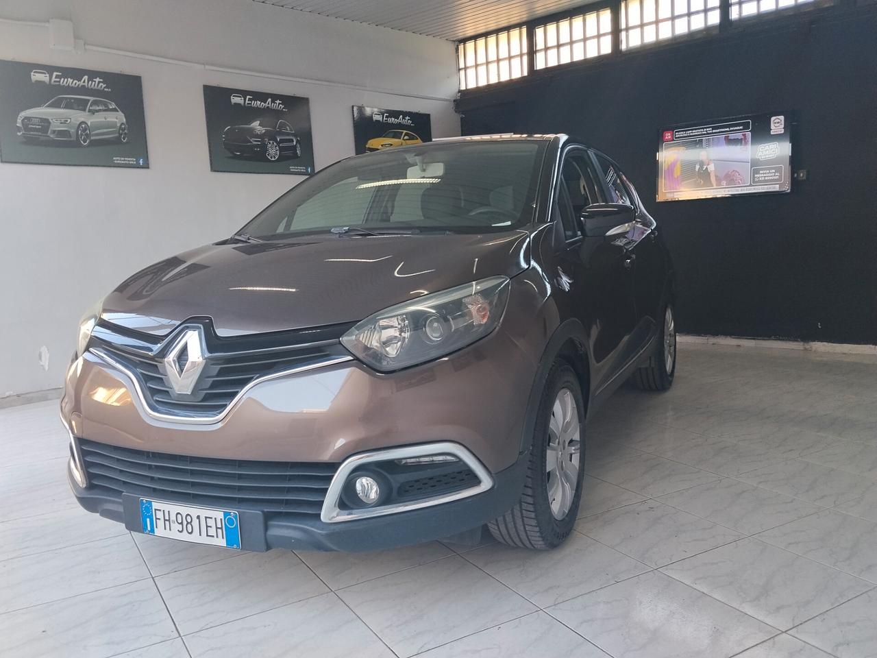Renault Captur 1.5 diesel 2017 CON GARANZIA