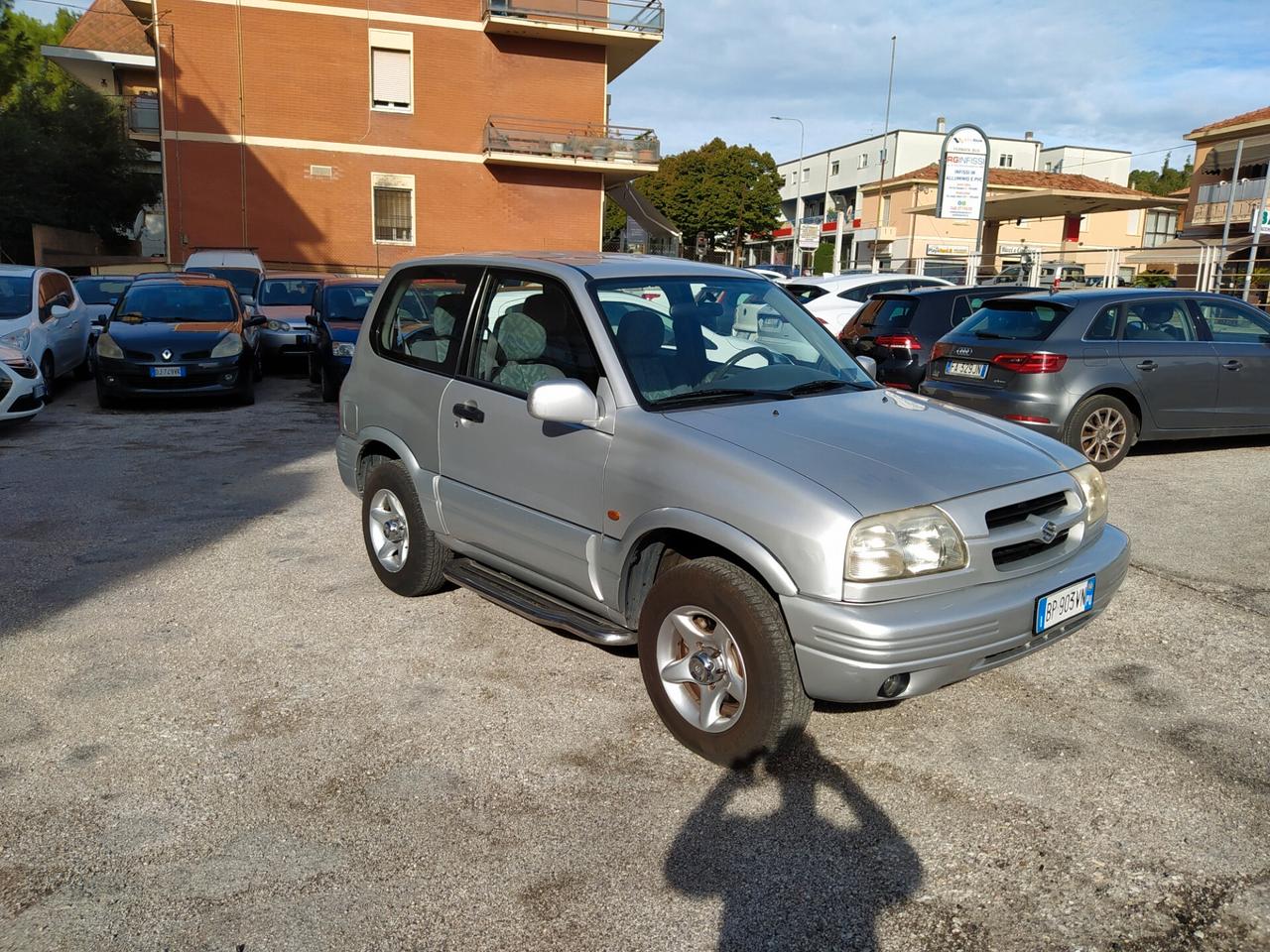 Suzuki Grand Vitara 1.6i 16V cat 3 porte