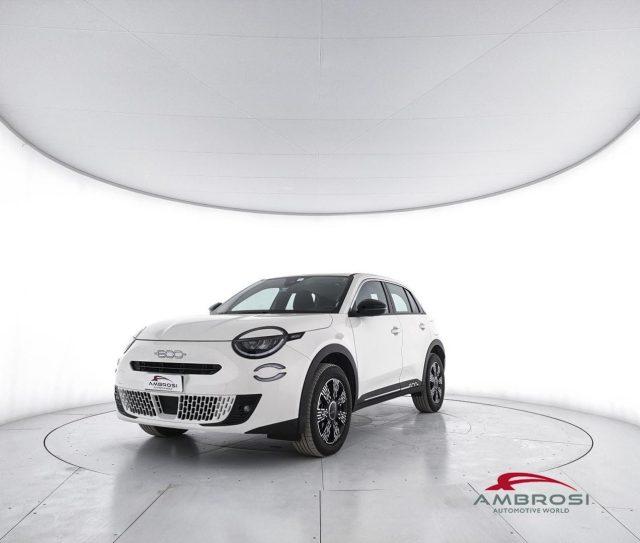 FIAT 600 1.2 hybrid 145cv auto