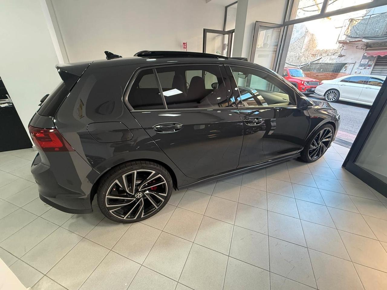Volkswagen Golf GTI 2.0 TSI DSG