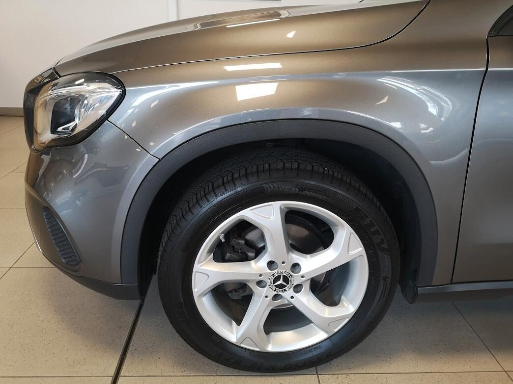 Mercedes-benz GLA 200 180 d Sport 4 MATIC