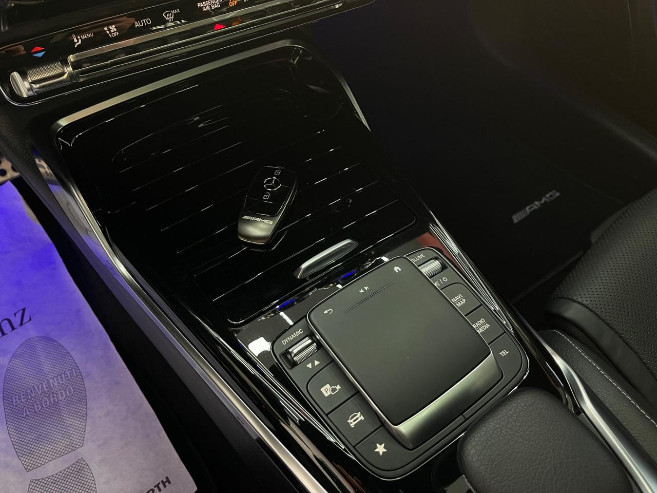 Mercedes-benz A 45 AMG 4Matic (PERFORMANCE)