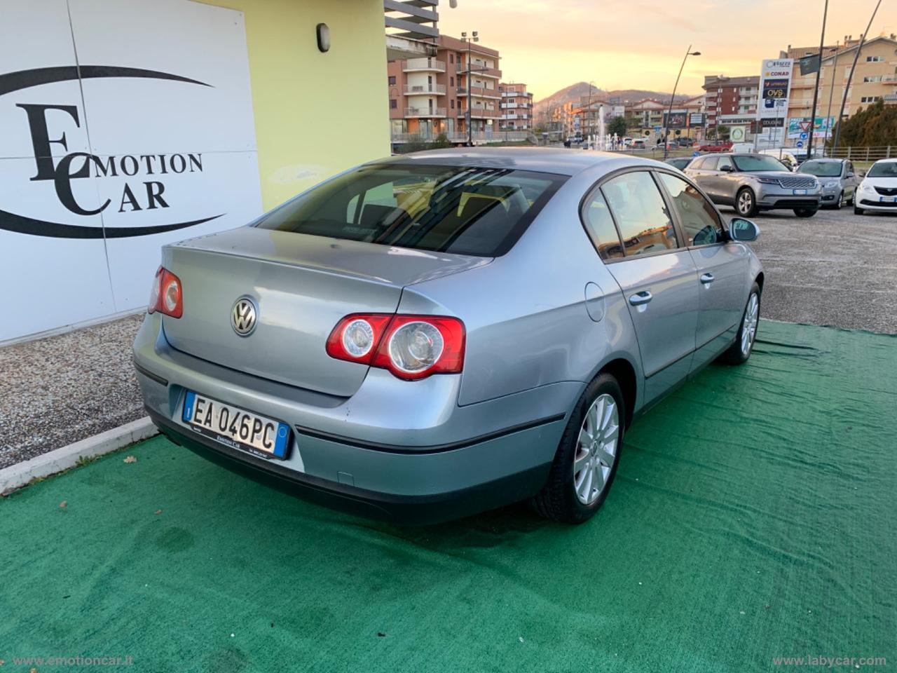 VOLKSWAGEN Passat 2.0 16V TDI Highline - 2005